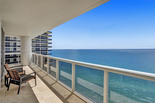 1850 S Ocean Dr #3301 Hallandale Beach, FL 33009