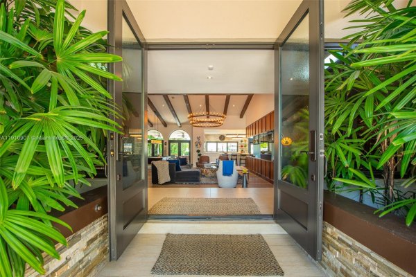 3444 NE 167th St North Miami Beach, FL 33160