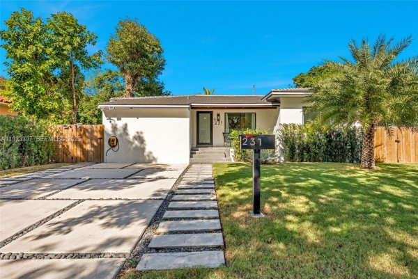 231 NE 45th St Miami, FL 33137