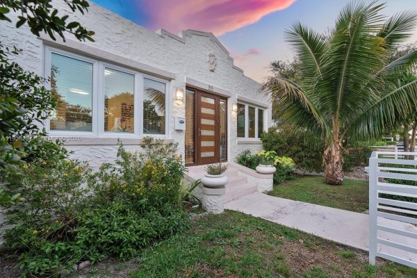 85 NW 47th Ter Miami, FL 33127