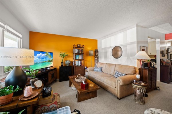 13255 SW 7th Ct #111D Pembroke Pines, FL 33027