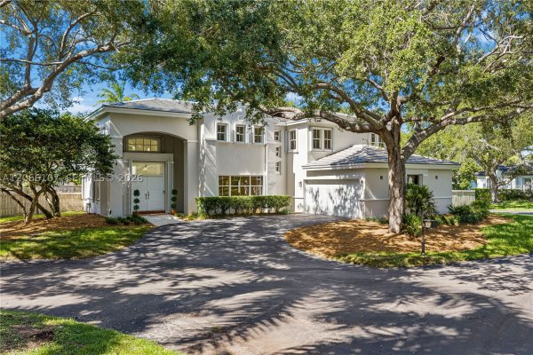 7605 SW 147th St Palmetto Bay, FL 33158