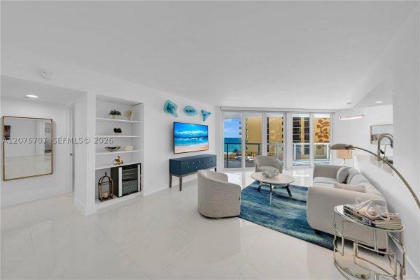 16425 Collins Ave #712 Sunny Isles Beach, FL 33160