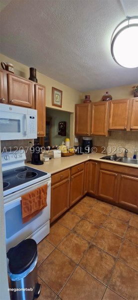 2728 N Garden Dr N #112 Lake Worth, FL 33461