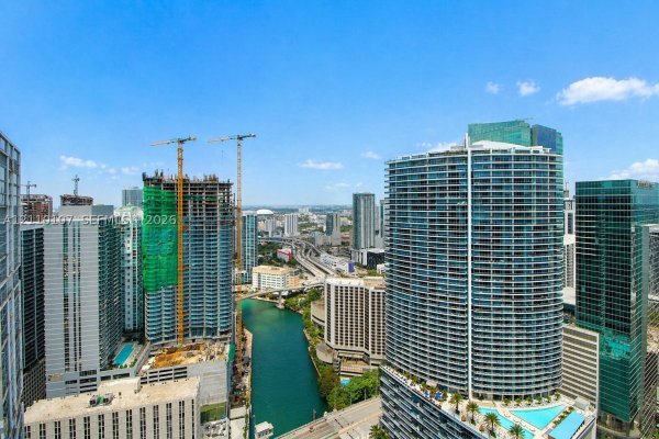 465 Brickell Ave #4604 Miami, FL 33131