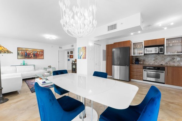 600 W Las Olas #903 Fort Lauderdale, FL 33312