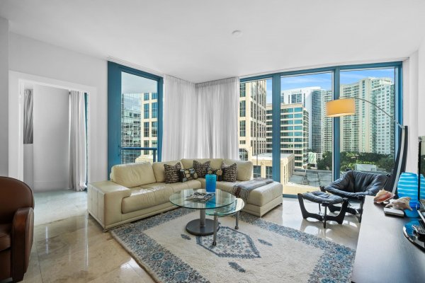 333 Las Olas #1508 Fort Lauderdale, FL 33301