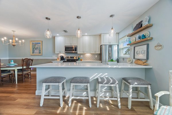 215 N High Pt Blvd #B Boynton Beach, FL 33435