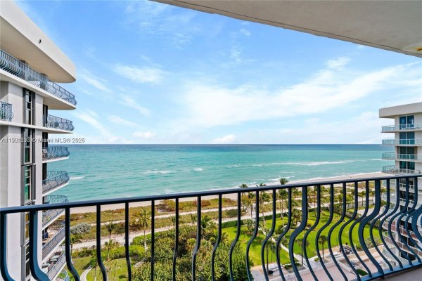 8877 Collins Ave #PH-8 Surfside, FL 33154