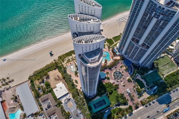 18201 Collins Ave #3802 Sunny Isles Beach, FL 33160