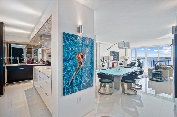 770 NE 69th St #6F Miami, FL 33138