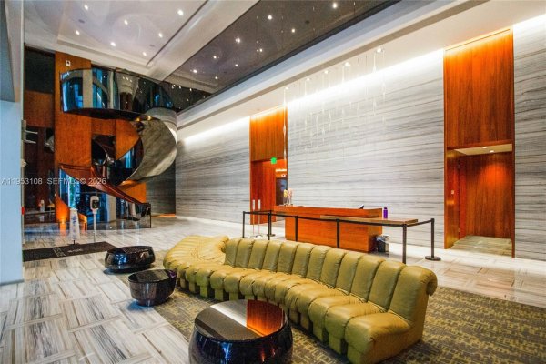 1300 Brickell Bay Dr #3302 Miami, FL 33131