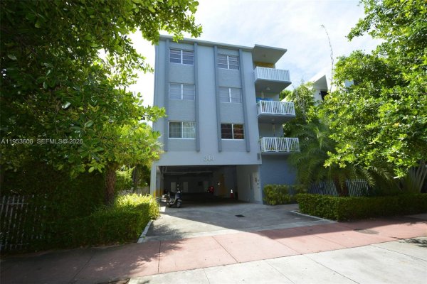 344 Meridian Ave #2B Miami Beach, FL 33139