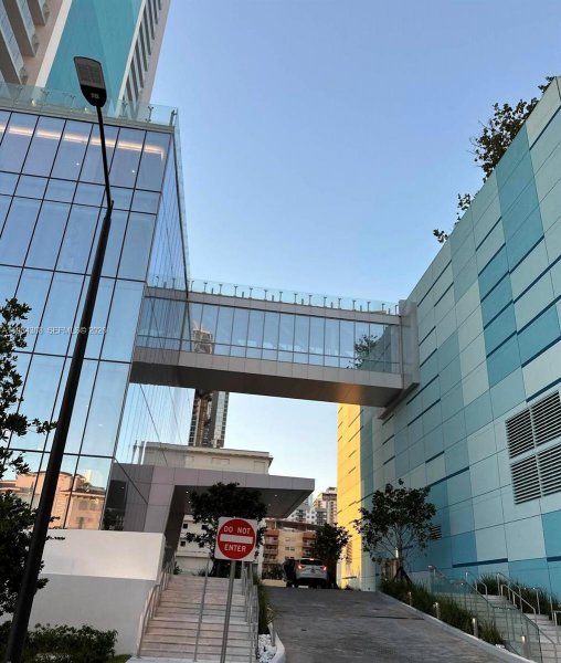 700 NE 26th Ter #5006 Miami, FL 33137