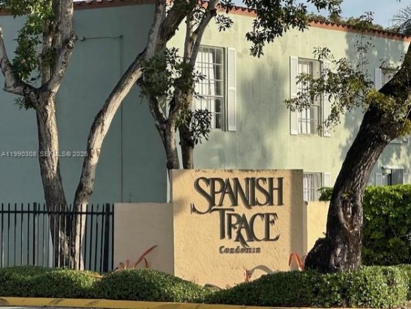 10776 N Kendall Dr #F17 Miami, FL 33176