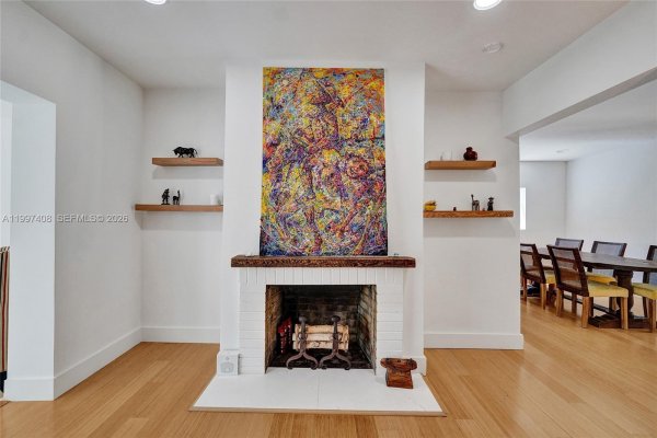 1515 Dewey St Hollywood, FL 33020