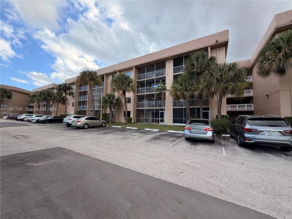17000 NW 67th Ave #115 Hialeah, FL 33015