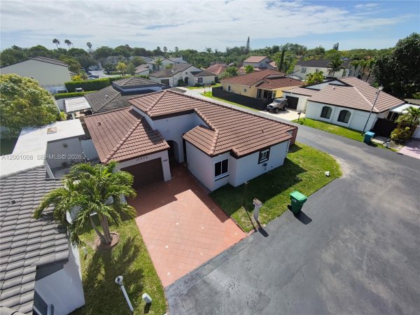 10959 SW 72nd Ter Miami, FL 33173