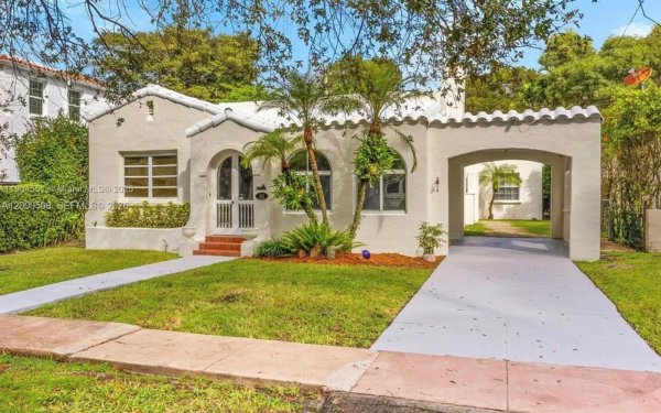 533 Minorca Ave Coral Gables, FL 33134