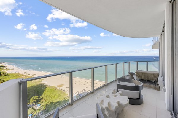 3100 N Ocean #H-1702 Singer Island, FL 33404