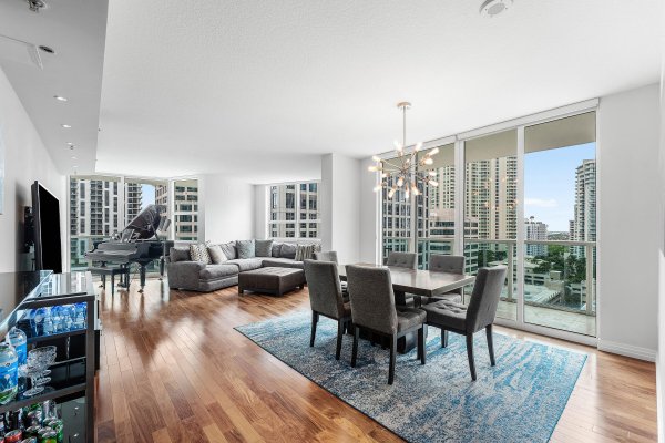 350 SE 2nd St #1730 Fort Lauderdale, FL 33301
