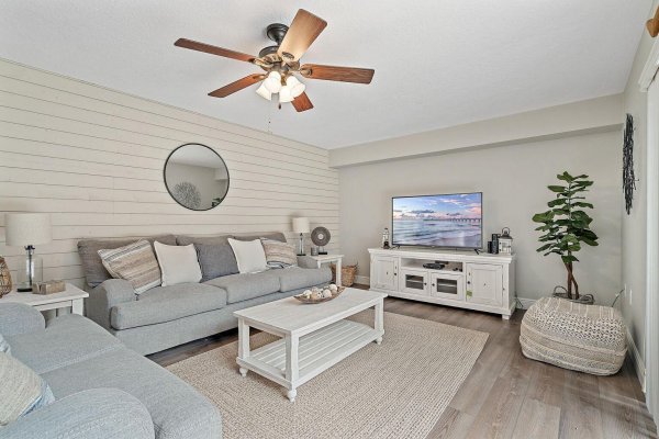 2020 20th Ct Jupiter, FL 33477