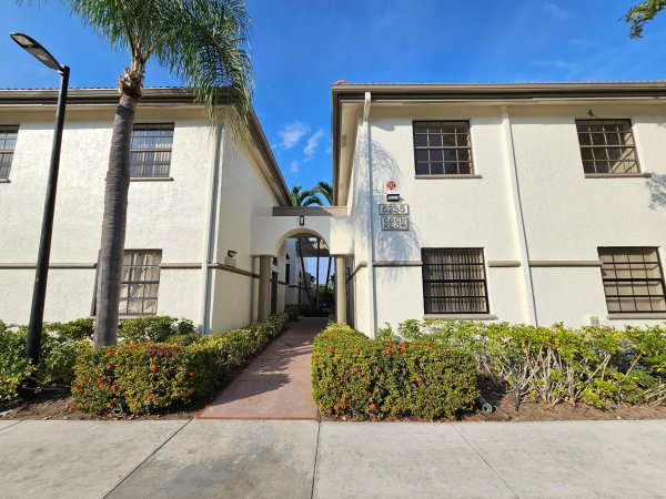 5235 Europa #O Boynton Beach, FL 33437