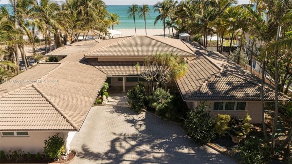 205 Ocean Blvd Golden Beach, FL 33160 205 Ocean Blvd Golden Beach, FL 33160
