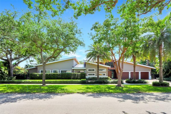 128 NE 94th St Miami Shores, FL 33138