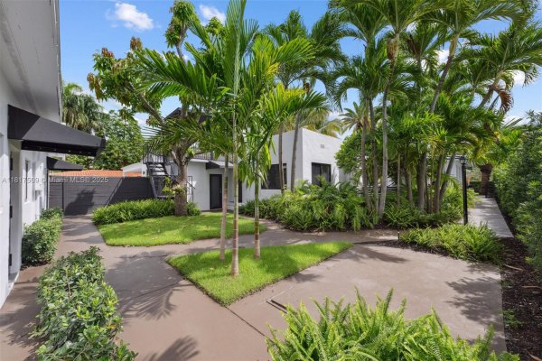 326 SW 20th Rd Miami, FL 33129