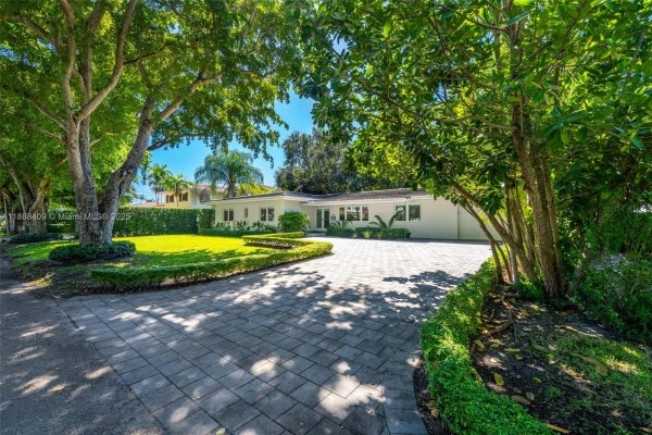 90 S Prospect Dr Coral Gables, FL 33133 90 S Prospect Dr Coral Gables, FL 33133