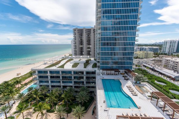 6801 Collins Ave #PH06 (Deed PH 10) Miami Beach, FL 33141