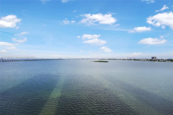 700 NE 24th #1101 Miami, FL 33137