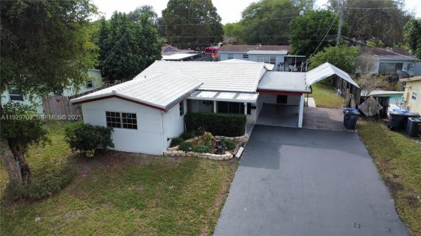 6560 Sherman St Hollywood, FL 33024