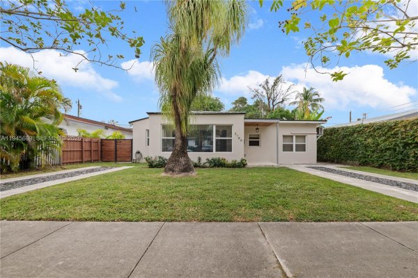 2180 SW 20th St Miami, FL 33145