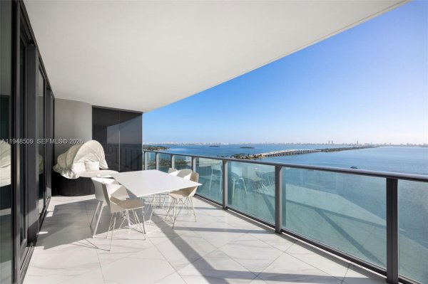 3131 NE 7th Ave #1902 Miami, FL 33137