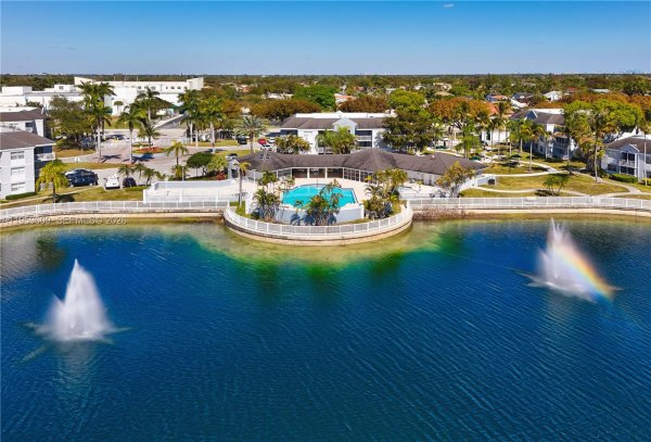 8590 SW 212th St #204 Cutler Bay, FL 33189