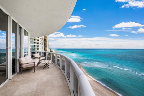 16001 Collins Ave #1201 Sunny Isles Beach, FL 33160