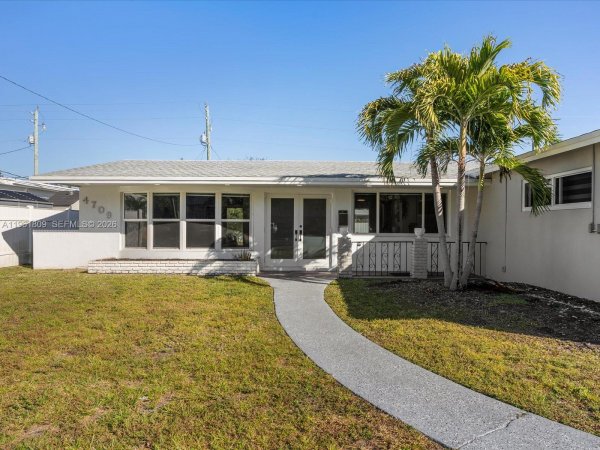 4709 Washington St Hollywood, FL 33021