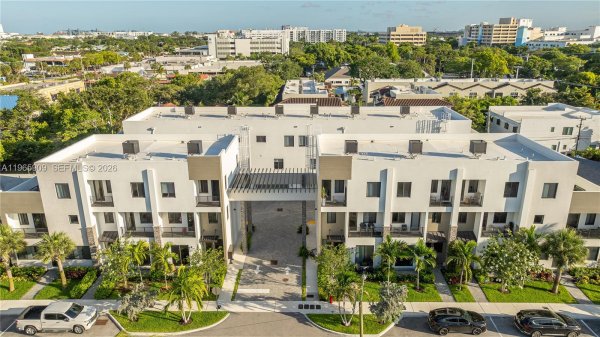 436 SE 12th Ct Fort Lauderdale, FL 33316