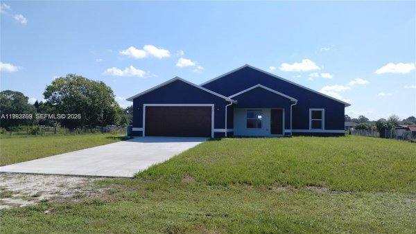 225 S Fronda St Clewiston, FL 33440