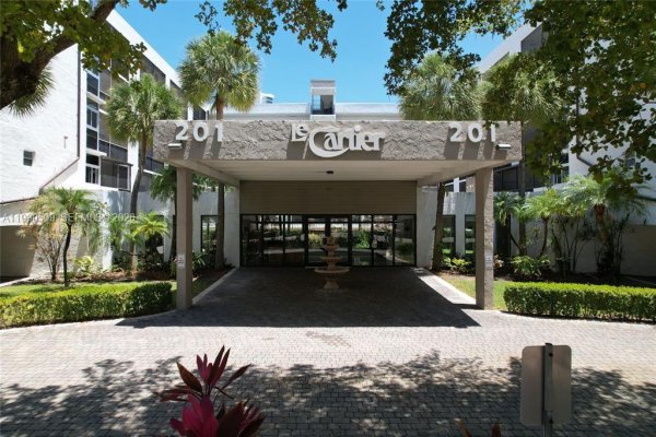 201 178th Dr #423 Sunny Isles Beach, FL 33160