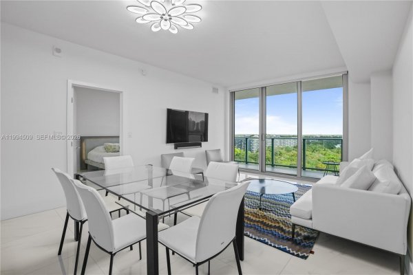 16385 NE Biscayne Blvd #1402 North Miami Beach, FL 33160