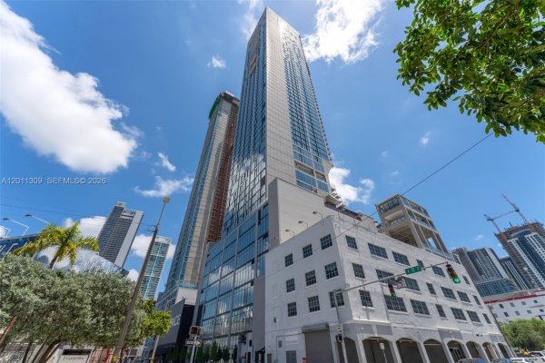 20 NE 11st St #3410 Miami, FL 33132