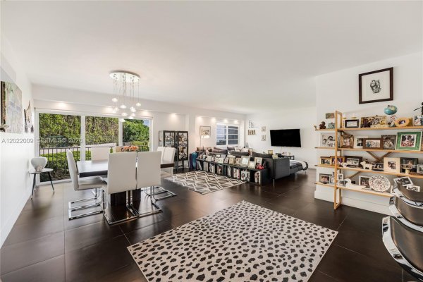 1700 NE 105th St #108 Miami Shores, FL 33138