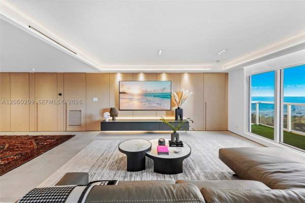 2301 Collins Ave #1003/1004 Miami Beach, FL 33139