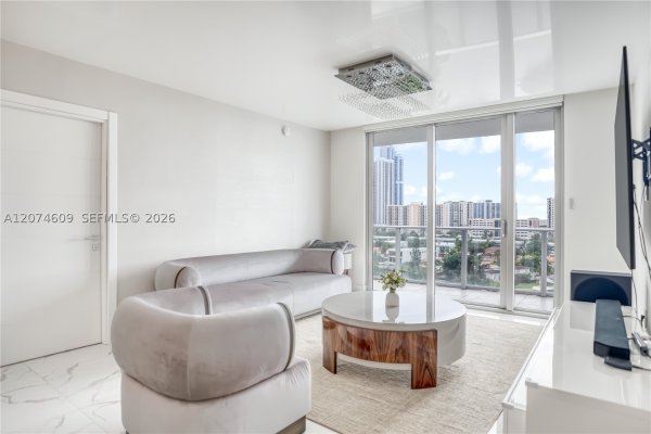 330 Sunny Isles Blvd #5-906 Sunny Isles Beach, FL 33160