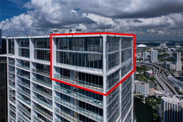 465 Brickell Ave #PH5701 Miami, FL 33131