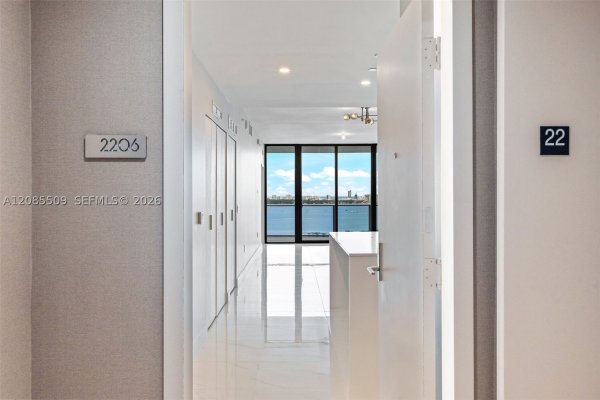 700 NE 24th St #2206 Miami, FL 33137
