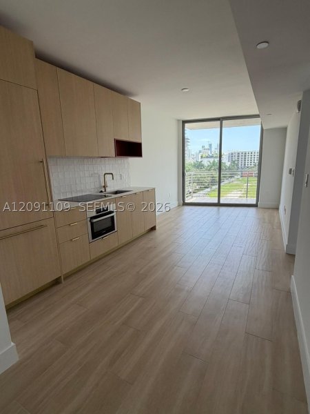 90 NE 32nd St #427 Miami, FL 33127